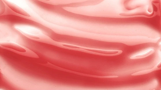 14-lip-shine-2.webp Lip Shine
