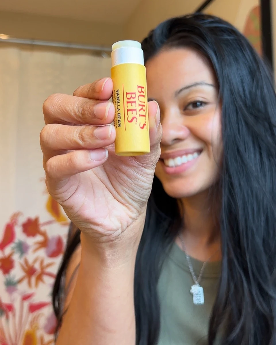 143-vanilla-bean-lip-balm-paper-tube-3.webp Vanilla Bean Lip Balm Paper Tube