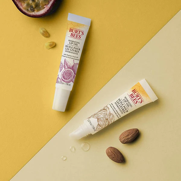 149-hydrating-lip-oil-with-passion-fruit-oil-2.webp Hydrating Lip Oil with Passion Fruit Oil