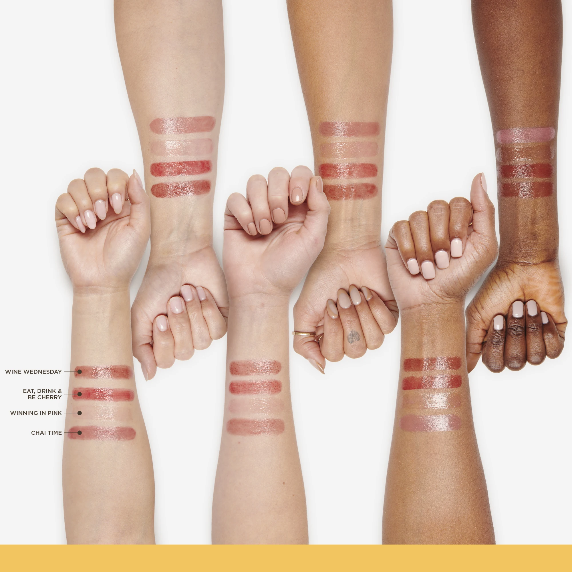 44-gloss-glow-glossy-balm-2.webp Gloss & Glow Glossy Balm