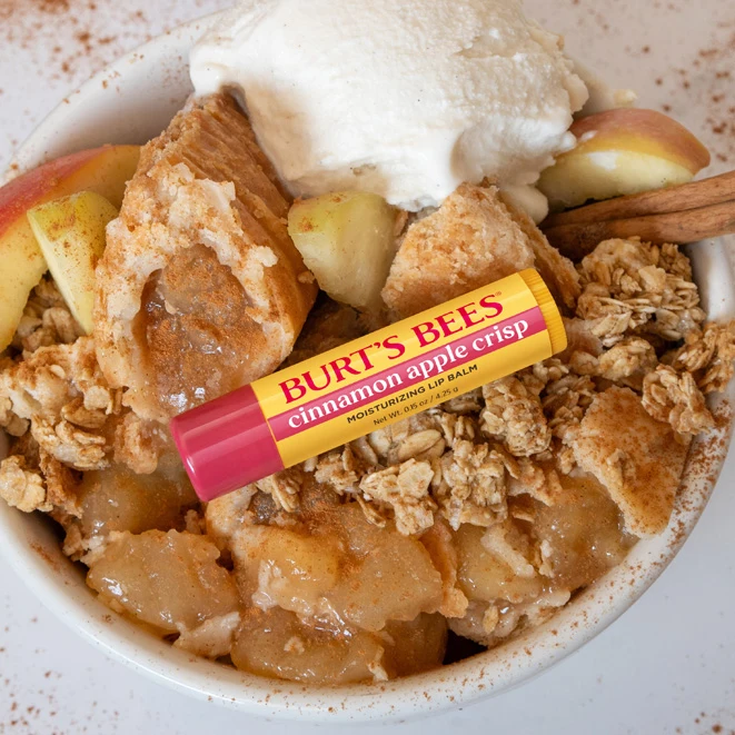 89-cinnamon-apple-crisp-moisturizing-lip-balm-5.webp Cinnamon Apple Crisp Moisturizing Lip Balm